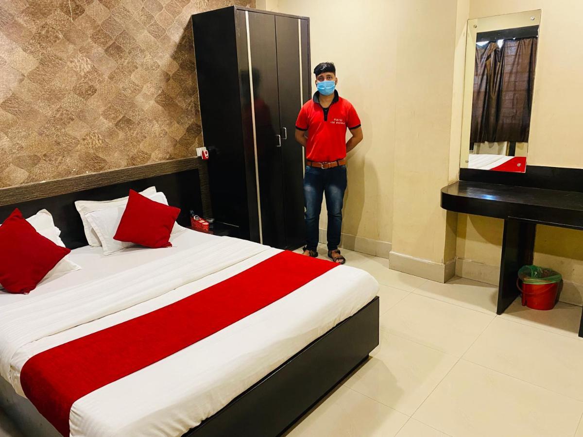 Hotel The Avenue Gamharia Экстерьер фото
