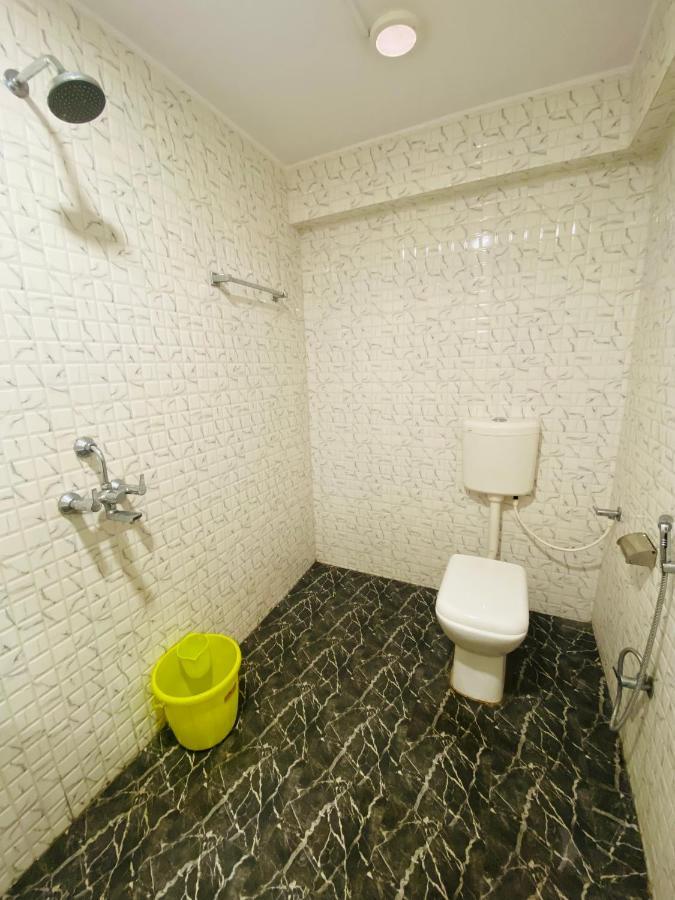 Hotel The Avenue Gamharia Экстерьер фото