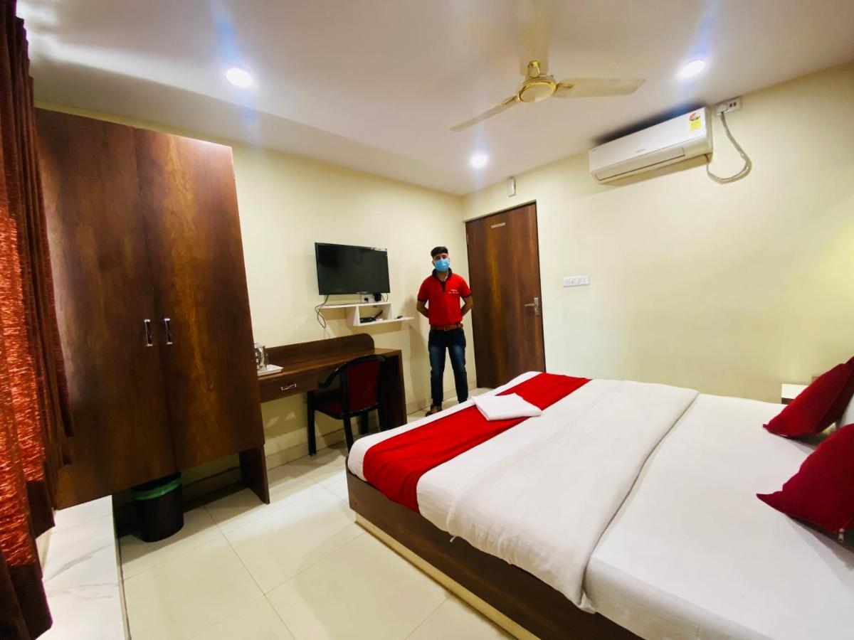 Hotel The Avenue Gamharia Экстерьер фото