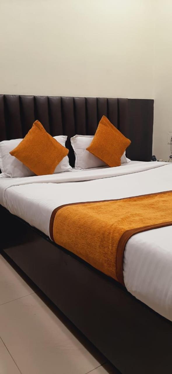 Hotel The Avenue Gamharia Экстерьер фото
