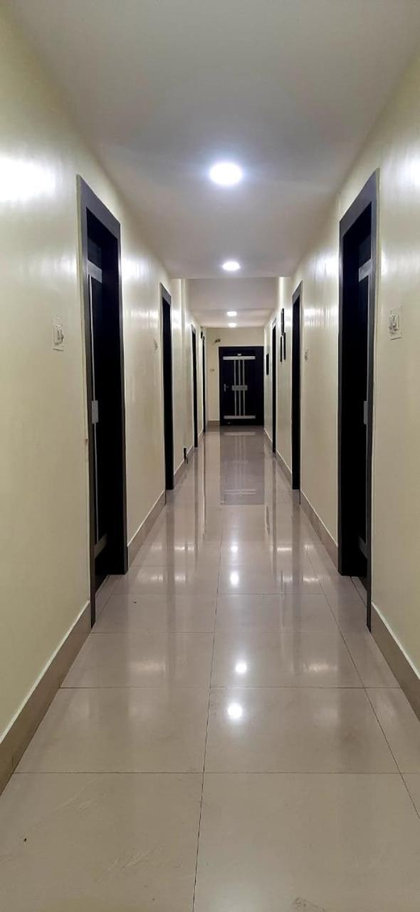 Hotel The Avenue Gamharia Экстерьер фото